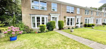 4 bedroom end of terrace house for sale