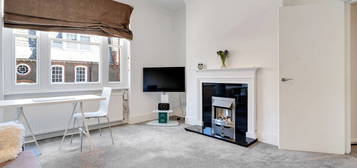 Flat to rent in Pleasant Place, Islington, London N1