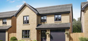 4 bed detached house for sale