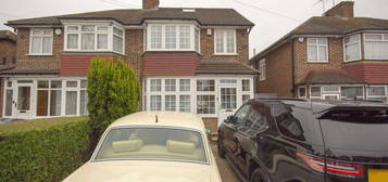 5 bedroom semi-detached house to rent