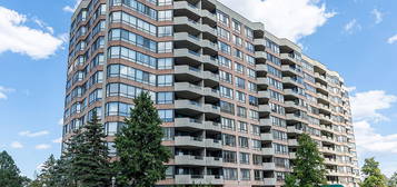 25 Austin Dr #818, Markham, ON L3R 8H4