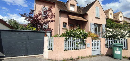 Maison  à vendre, 7 pièces, 5 chambres, 134 m²