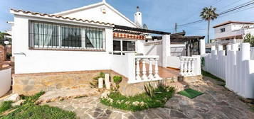 Chalet en El Faro de Calaburra - Chaparral, Mijas