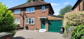 2 bed semi-detached house for sale