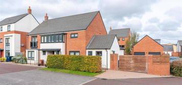 4 bedroom detached house to rent