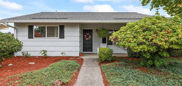 12365 SW King Richard Dr, Portland, OR 97224