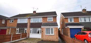 5 bed semi-detached house to rent