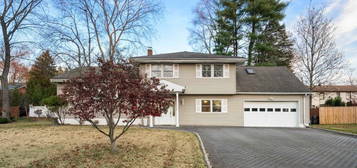 18 Carter St, Norwood, NJ 07648