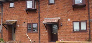 1 bed terraced house to rent