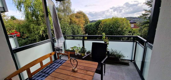 Modernisierte 4-Zimmer-Wohnung mit Balkon in Bochum