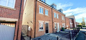 3 bed town house for sale