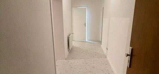 2- Zimmer Wohnung im gepflegt  Altbau