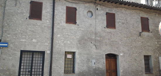 Casa indipendente in vendita in via del Mattatoio, 4