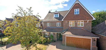 5 bedroom detached house for sale