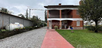 VILLA BIFAMIGLIARE DI 290 MQ C.A. A PUMENENGO