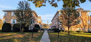 1535 William St Apt 1E, River Forest, IL 60305