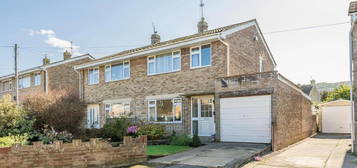 3 bedroom semi-detached house