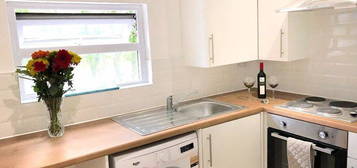 Flat to rent in Westminster Road, Liverpool L4