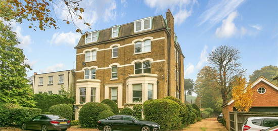 Flat for sale in Hampton Road, Teddington TW11