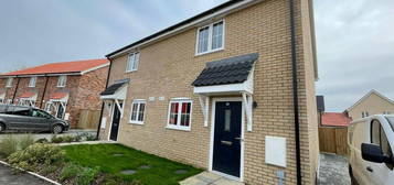 2 bedroom semi-detached house for sale