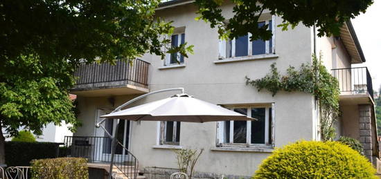 Vente maison 7 pièces 141 m²