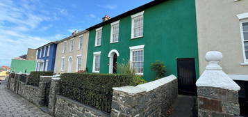 5 bed terraced house for sale