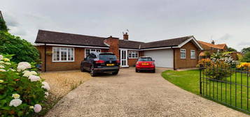 3 bedroom detached bungalow for sale