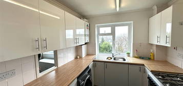 Flat to rent in Ferndale Close, Tunbridge Wells TN2