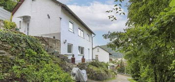 Ihr neues Zuhause: Gemütliches 5,5-Zimmer-Einfamilienhaus mit Panoramablick in Oberndorf am Neckar