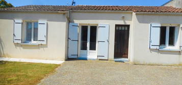 Dpt Charente Maritime (17), Ile d'Oléron,  SAINT PIERRE D'OLERON (17), Maison à vendre 3 pièces, terrain 300 m²