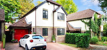 Detached house for sale in Pinecroft Crescent, Barnet EN5