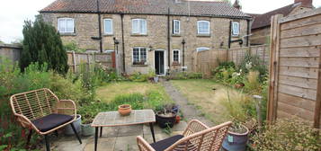 2 bed terraced house to rent