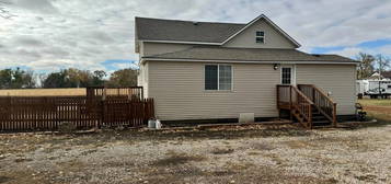 408 5th St, Henry, SD 57243