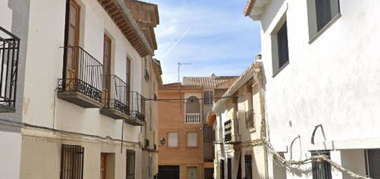 Chalet adosado en venta en calle Real