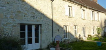 Maison  à louer, 4 pièces, 3 chambres, 235 m²