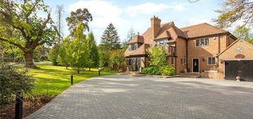 6 bedroom detached house for sale