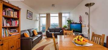 Flat to rent in Bradstock Road, Victoria Park, Hackney, London E9