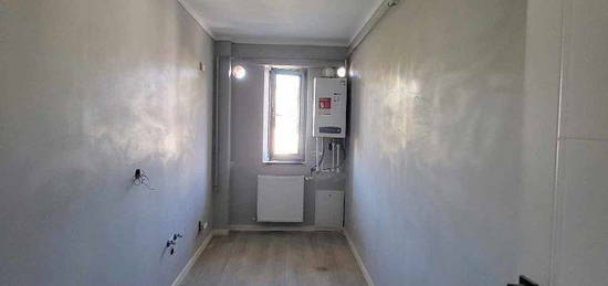 Apartament 2 camere decomandat Rond Pacurari