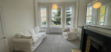 Flat to rent in Tollington Park, Finsbury Park N4