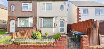 2 bed semi-detached house to rent