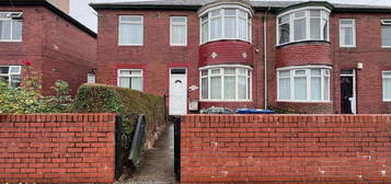 3 bed flat to rent