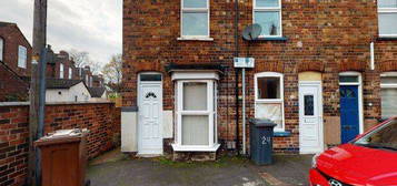 2 bed terraced house to rent