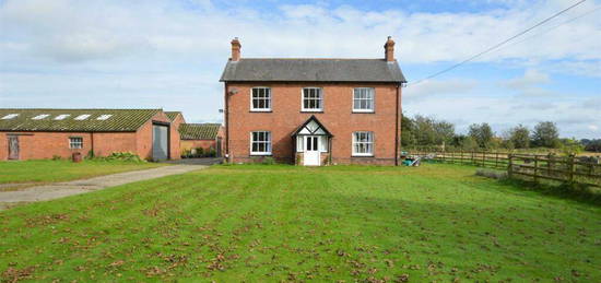 6 bedroom detached house