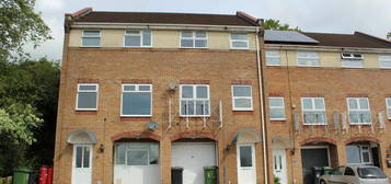 3 bedroom terraced house