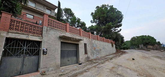 Chalet en calle De L'alzina en Urbanitzacions, Bigues i Riells