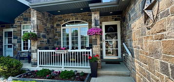 210 Stickel St, Saugeen Shores, ON N0H 2C1