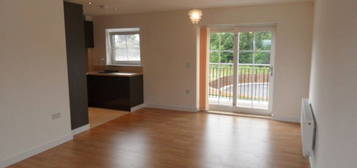 Flat to rent in Campion Square, Dunton Green, Sevenoaks TN14