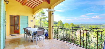 LE CANNET DES MAURES VILLA MEUBLÉE 134M² GARAGE PISCINE et VUE DEGAGEE