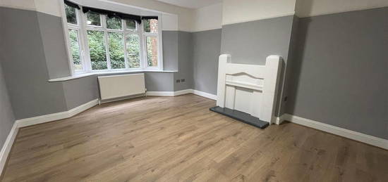 3 bed flat to rent