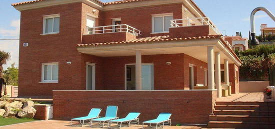 Chalet en calle El de la Margarida en Valldemar - Montmar, Calafell